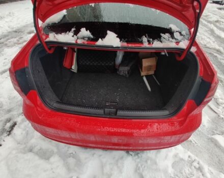 Красный Фольксваген Джетта, объемом двигателя 1.8 л и пробегом 139 тыс. км за 12500 $, фото 3 на Automoto.ua