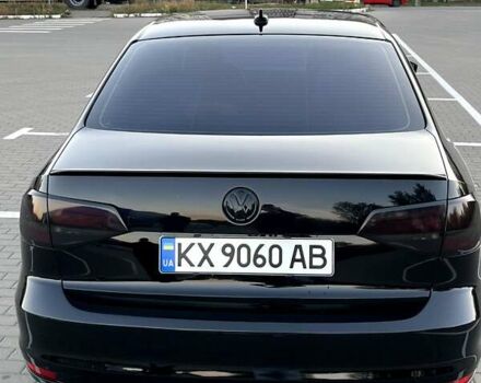 Красный Фольксваген Джетта, объемом двигателя 1.8 л и пробегом 175 тыс. км за 12200 $, фото 5 на Automoto.ua