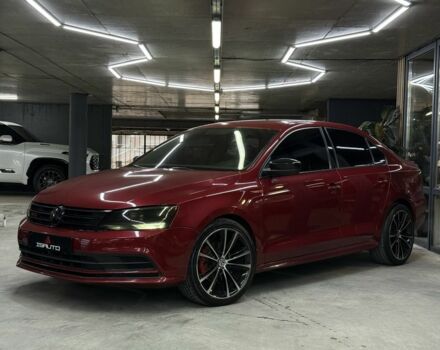 Червоний Фольксваген Джетта, об'ємом двигуна 1.4 л та пробігом 208 тис. км за 9900 $, фото 5 на Automoto.ua
