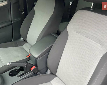 Червоний Фольксваген Джетта, об'ємом двигуна 1.4 л та пробігом 74 тис. км за 11499 $, фото 10 на Automoto.ua