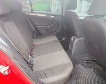 Красный Фольксваген Джетта, объемом двигателя 1.4 л и пробегом 97 тыс. км за 11100 $, фото 20 на Automoto.ua