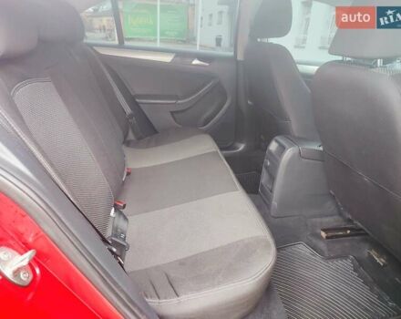 Червоний Фольксваген Джетта, об'ємом двигуна 1.4 л та пробігом 98 тис. км за 11300 $, фото 6 на Automoto.ua