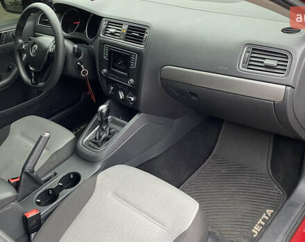 Червоний Фольксваген Джетта, об'ємом двигуна 1.4 л та пробігом 74 тис. км за 11499 $, фото 11 на Automoto.ua