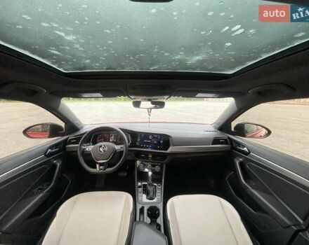 Червоний Фольксваген Джетта, об'ємом двигуна 1.4 л та пробігом 75 тис. км за 13500 $, фото 18 на Automoto.ua