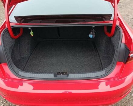 Красный Фольксваген Джетта, объемом двигателя 1.4 л и пробегом 93 тыс. км за 14400 $, фото 16 на Automoto.ua