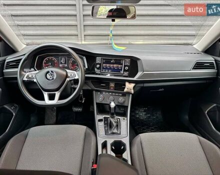 Красный Фольксваген Джетта, объемом двигателя 1.4 л и пробегом 84 тыс. км за 14000 $, фото 23 на Automoto.ua