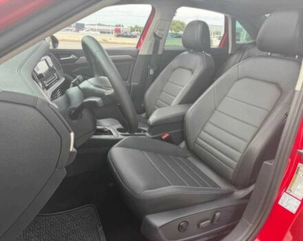 Красный Фольксваген Джетта, объемом двигателя 1.4 л и пробегом 24 тыс. км за 11700 $, фото 9 на Automoto.ua