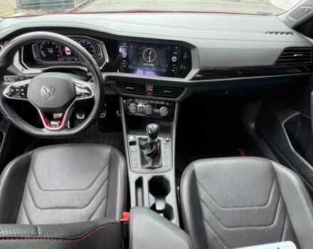 Червоний Фольксваген Джетта, об'ємом двигуна 2 л та пробігом 14 тис. км за 12000 $, фото 7 на Automoto.ua