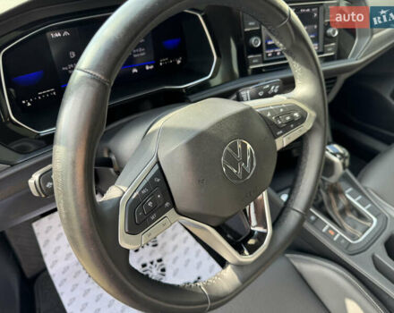 Фольксваген Джетта 2022 в Луцке на Automoto.ua Красный Фольксваген Джетта, объемом двигателя 1.5 л и пробегом 75 тыс. км за 19800 $, фото 37 на Automoto.ua
