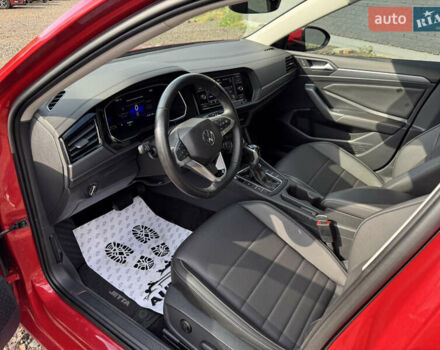 Фольксваген Джетта 2022 в Луцке на Automoto.ua Красный Фольксваген Джетта, объемом двигателя 1.5 л и пробегом 75 тыс. км за 19800 $, фото 27 на Automoto.ua