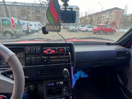 Фольксваген Джетта 1985 у Києві на Automoto.ua Червоний Фольксваген Джетта, об'ємом двигуна 16 л та пробігом 250 тис. км за 1300 $, фото 1 на Automoto.ua