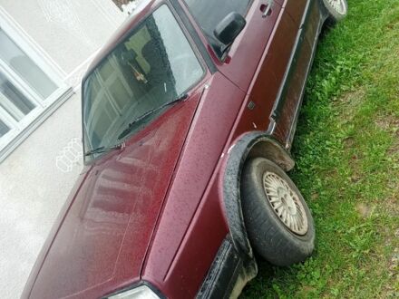 Фольксваген Джетта 1989 в Коломые на Automoto.ua Красный Фольксваген Джетта, объемом двигателя 6 л и пробегом 100 тыс. км за 1050 $, фото 1 на Automoto.ua