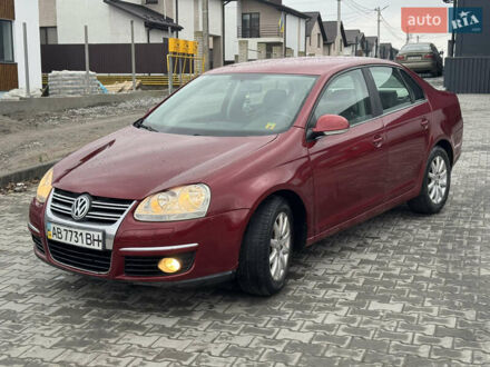 Красный Фольксваген Джетта, объемом двигателя 1.6 л и пробегом 360 тыс. км за 4600 $, фото 1 на Automoto.ua