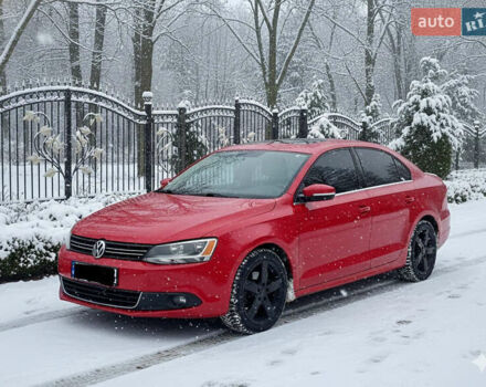 Красный Фольксваген Джетта, объемом двигателя 1.97 л и пробегом 322 тыс. км за 9500 $, фото 1 на Automoto.ua