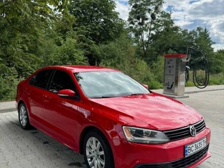 Фольксваген Джетта 2014 в Стрые на Automoto.ua Красный Фольксваген Джетта, объемом двигателя 1.8 л и пробегом 227 тыс. км за 8600 $, фото 1 на Automoto.ua