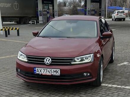 Фольксваген Джетта 2017 в Днепре (Днепропетровске) на Automoto.ua Красный Фольксваген Джетта, объемом двигателя 1.4 л и пробегом 135 тыс. км за 8700 $, фото 1 на Automoto.ua