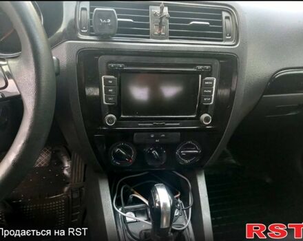 Фольксваген Джетта 2015 в Борисполе на Automoto.ua Фольксваген Джетта, объемом двигателя 2 л и пробегом 210 тыс. км за 6500 $, фото 3 на Automoto.ua