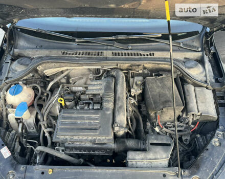 Фольксваген Джетта, объемом двигателя 1.4 л и пробегом 107 тыс. км за 10000 $, фото 5 на Automoto.ua