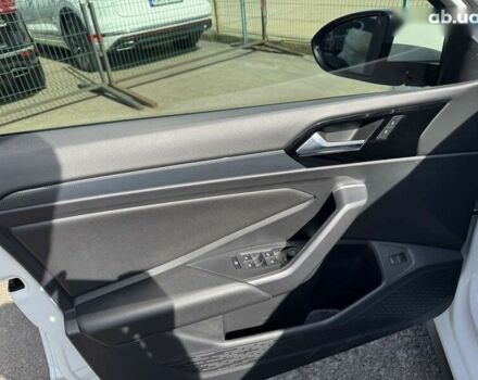 Фольксваген Джетта, объемом двигателя 2 л и пробегом 50 тыс. км за 19990 $, фото 16 на Automoto.ua