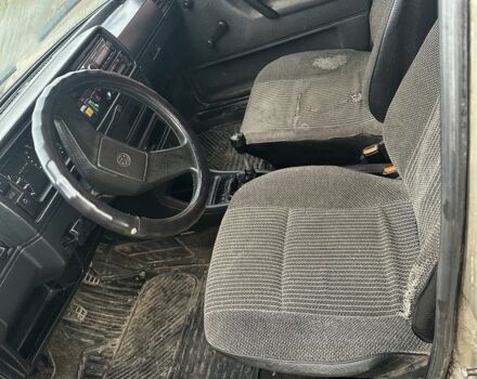 Желтый Фольксваген Джетта, объемом двигателя 1.6 л и пробегом 368 тыс. км за 950 $, фото 10 на Automoto.ua