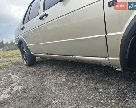 Желтый Фольксваген Джетта, объемом двигателя 1.6 л и пробегом 368 тыс. км за 950 $, фото 7 на Automoto.ua