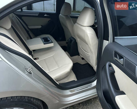 Жовтий Фольксваген Джетта, об'ємом двигуна 1.8 л та пробігом 128 тис. км за 11500 $, фото 8 на Automoto.ua