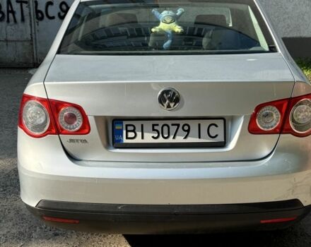 Серый Фольксваген Джетта, объемом двигателя 1.6 л и пробегом 320 тыс. км за 3300 $, фото 1 на Automoto.ua