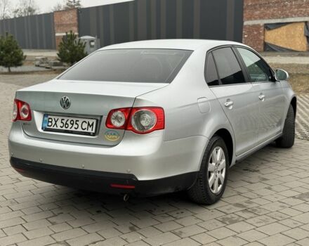 Серый Фольксваген Джетта, объемом двигателя 1.6 л и пробегом 259 тыс. км за 5700 $, фото 3 на Automoto.ua