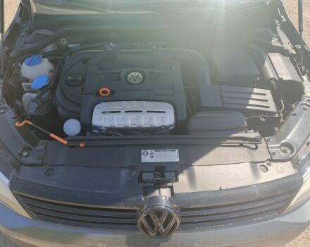 Серый Фольксваген Джетта, объемом двигателя 1.4 л и пробегом 84 тыс. км за 11500 $, фото 6 на Automoto.ua