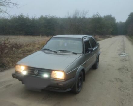 Серый Фольксваген Джетта, объемом двигателя 1.6 л и пробегом 500 тыс. км за 750 $, фото 2 на Automoto.ua