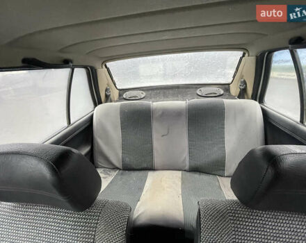 Серый Фольксваген Джетта, объемом двигателя 1.6 л и пробегом 150 тыс. км за 1000 $, фото 5 на Automoto.ua