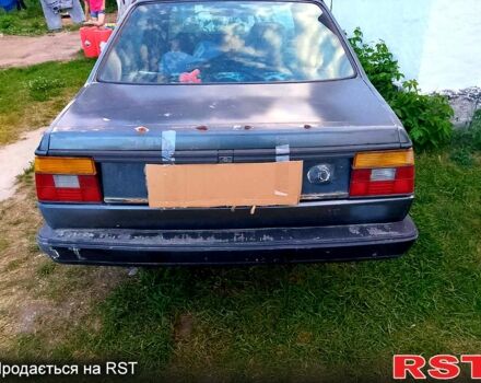 Серый Фольксваген Джетта, объемом двигателя 1.8 л и пробегом 270 тыс. км за 1000 $, фото 1 на Automoto.ua