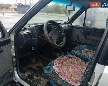 Серый Фольксваген Джетта, объемом двигателя 1.8 л и пробегом 380 тыс. км за 1500 $, фото 1 на Automoto.ua