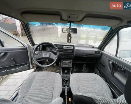 Серый Фольксваген Джетта, объемом двигателя 1.6 л и пробегом 150 тыс. км за 1000 $, фото 4 на Automoto.ua