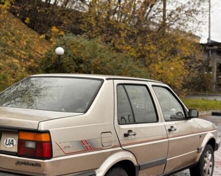 Серый Фольксваген Джетта, объемом двигателя 1.6 л и пробегом 250 тыс. км за 1300 $, фото 4 на Automoto.ua