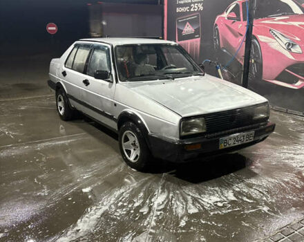 Серый Фольксваген Джетта, объемом двигателя 1.6 л и пробегом 200 тыс. км за 1400 $, фото 2 на Automoto.ua