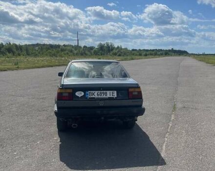 Сірий Фольксваген Джетта, об'ємом двигуна 1.8 л та пробігом 100 тис. км за 1000 $, фото 2 на Automoto.ua