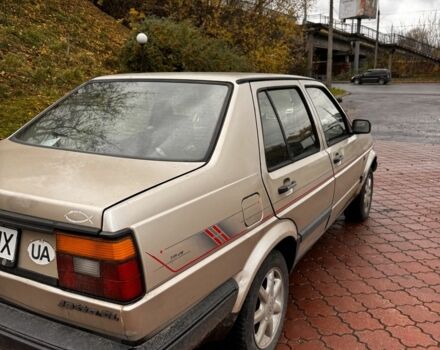 Серый Фольксваген Джетта, объемом двигателя 1.6 л и пробегом 250 тыс. км за 1300 $, фото 3 на Automoto.ua