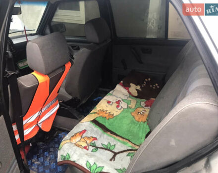 Сірий Фольксваген Джетта, об'ємом двигуна 1.6 л та пробігом 250 тис. км за 1500 $, фото 12 на Automoto.ua