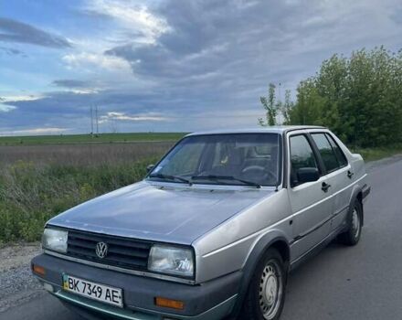 Серый Фольксваген Джетта, объемом двигателя 1.3 л и пробегом 327 тыс. км за 1400 $, фото 1 на Automoto.ua