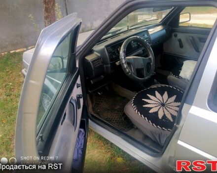 Серый Фольксваген Джетта, объемом двигателя 1.8 л и пробегом 380 тыс. км за 1600 $, фото 4 на Automoto.ua