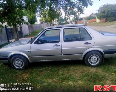 Серый Фольксваген Джетта, объемом двигателя 1.8 л и пробегом 380 тыс. км за 1600 $, фото 3 на Automoto.ua