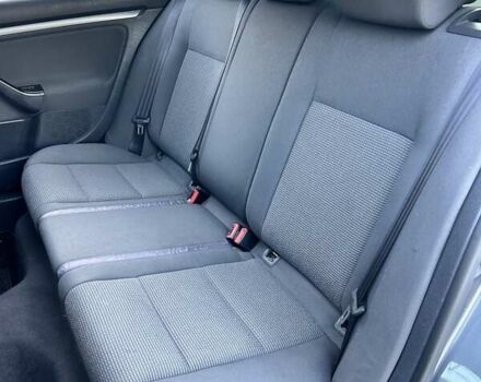 Сірий Фольксваген Джетта, об'ємом двигуна 1.6 л та пробігом 255 тис. км за 6500 $, фото 13 на Automoto.ua