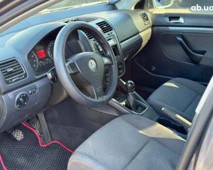 Сірий Фольксваген Джетта, об'ємом двигуна 1.6 л та пробігом 310 тис. км за 5590 $, фото 20 на Automoto.ua
