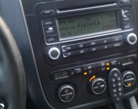 Сірий Фольксваген Джетта, об'ємом двигуна 2 л та пробігом 290 тис. км за 4900 $, фото 4 на Automoto.ua