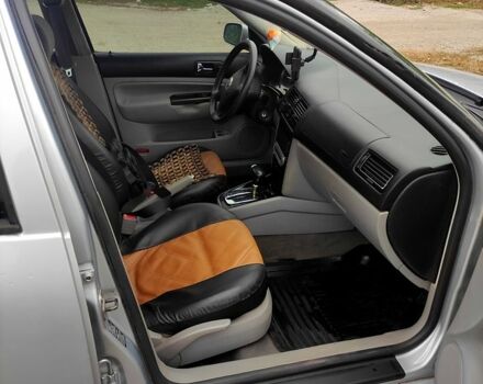 Серый Фольксваген Джетта, объемом двигателя 2 л и пробегом 340 тыс. км за 2500 $, фото 1 на Automoto.ua