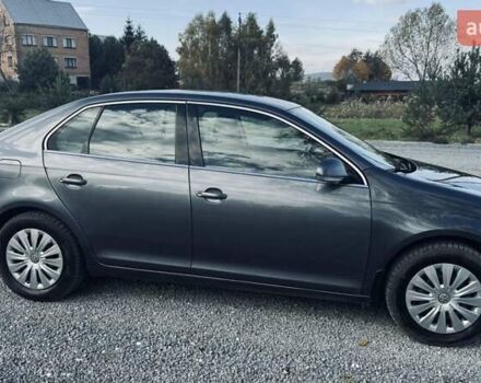 Сірий Фольксваген Джетта, об'ємом двигуна 1.6 л та пробігом 290 тис. км за 5000 $, фото 7 на Automoto.ua