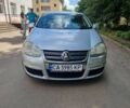 Сірий Фольксваген Джетта, об'ємом двигуна 1.6 л та пробігом 138 тис. км за 5000 $, фото 1 на Automoto.ua