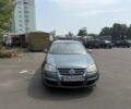 Серый Фольксваген Джетта, объемом двигателя 1.6 л и пробегом 300 тыс. км за 3922 $, фото 1 на Automoto.ua