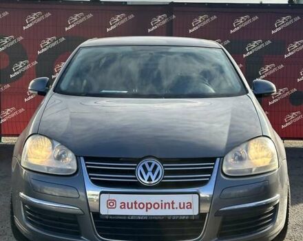 Сірий Фольксваген Джетта, об'ємом двигуна 1.6 л та пробігом 255 тис. км за 6200 $, фото 1 на Automoto.ua